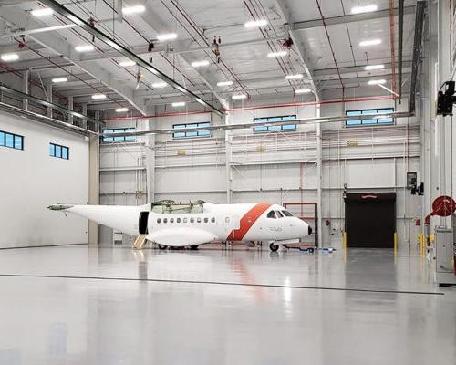 伊丽莎白市MTU内部与模拟训练飞机的机身